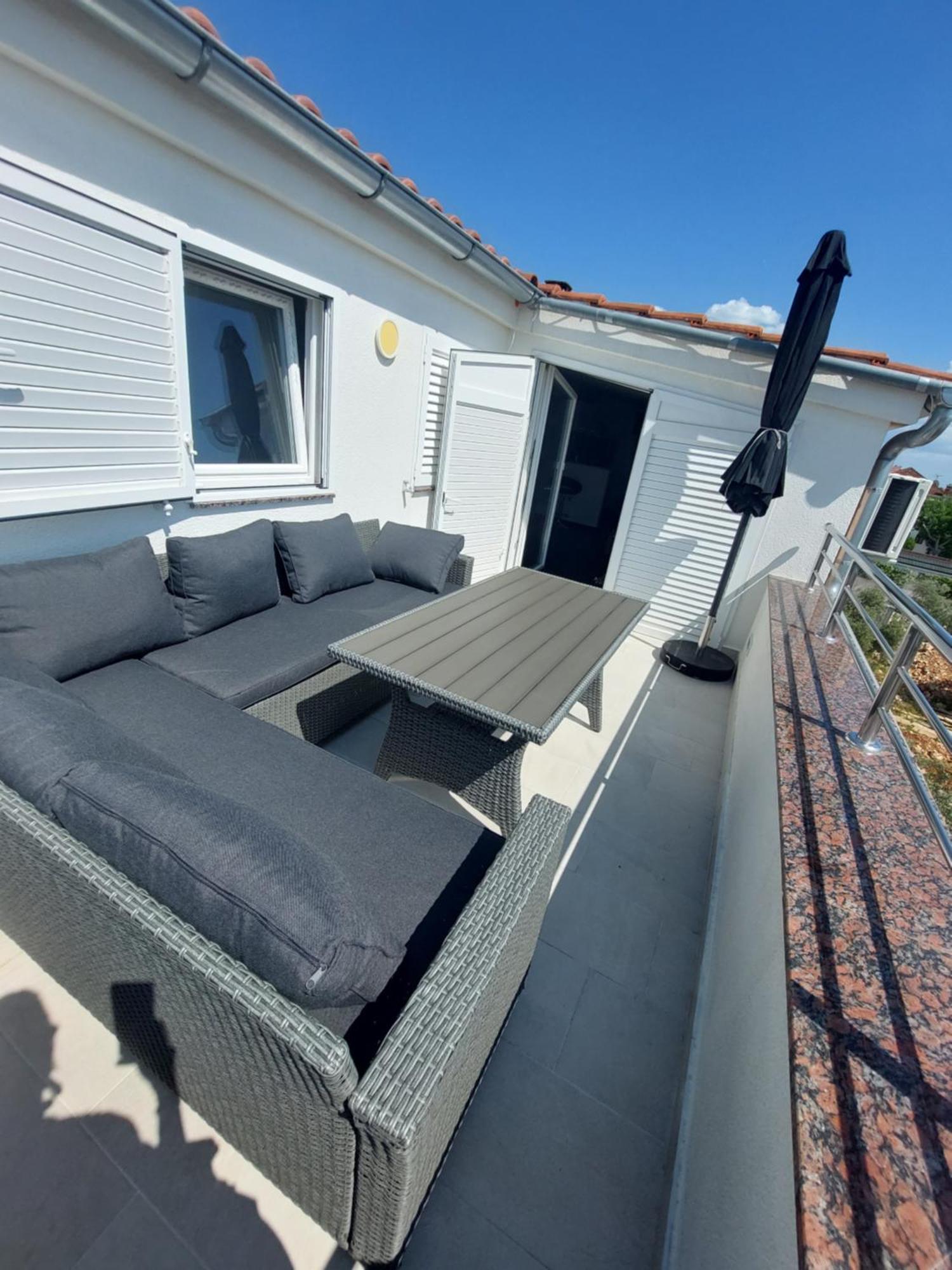 Apartman Nella Biograd Na Moru Εξωτερικό φωτογραφία